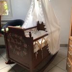 Historische Kinderwippe in der Küche der Ferienwohnung Pfarrberg Eisenach