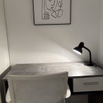 Ferienwohnung Karlstraße Eisenach – Schreibtisch mit Drehstuhl im Schlafzimmer